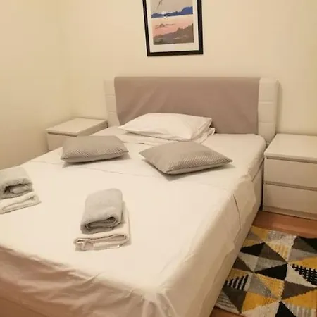 App Luca Apartman